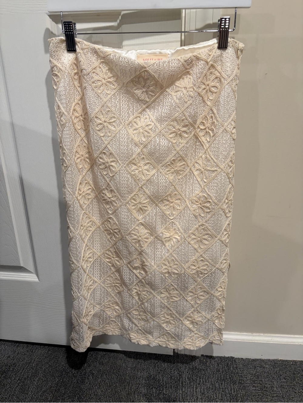 Solitaire Cream Lace-Overlay Midi Skirt
